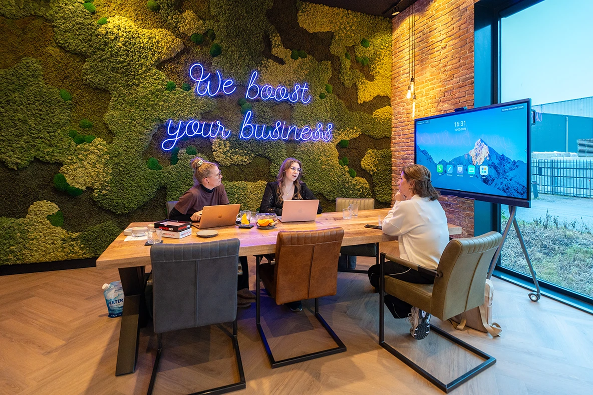 Vergaderen in de vergaderruimte